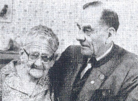 OB Berthold Heckscher mit seiner Mutter